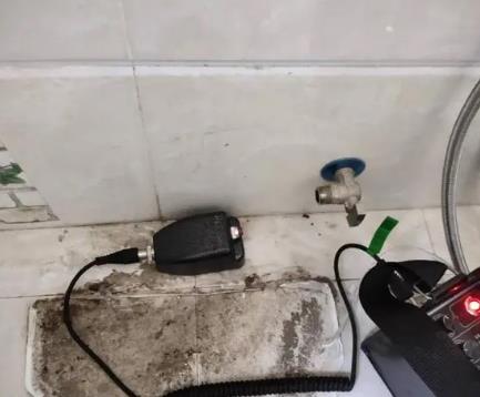 河口屋顶漏水维修公司分享下卫生间漏水的危害及解决方法